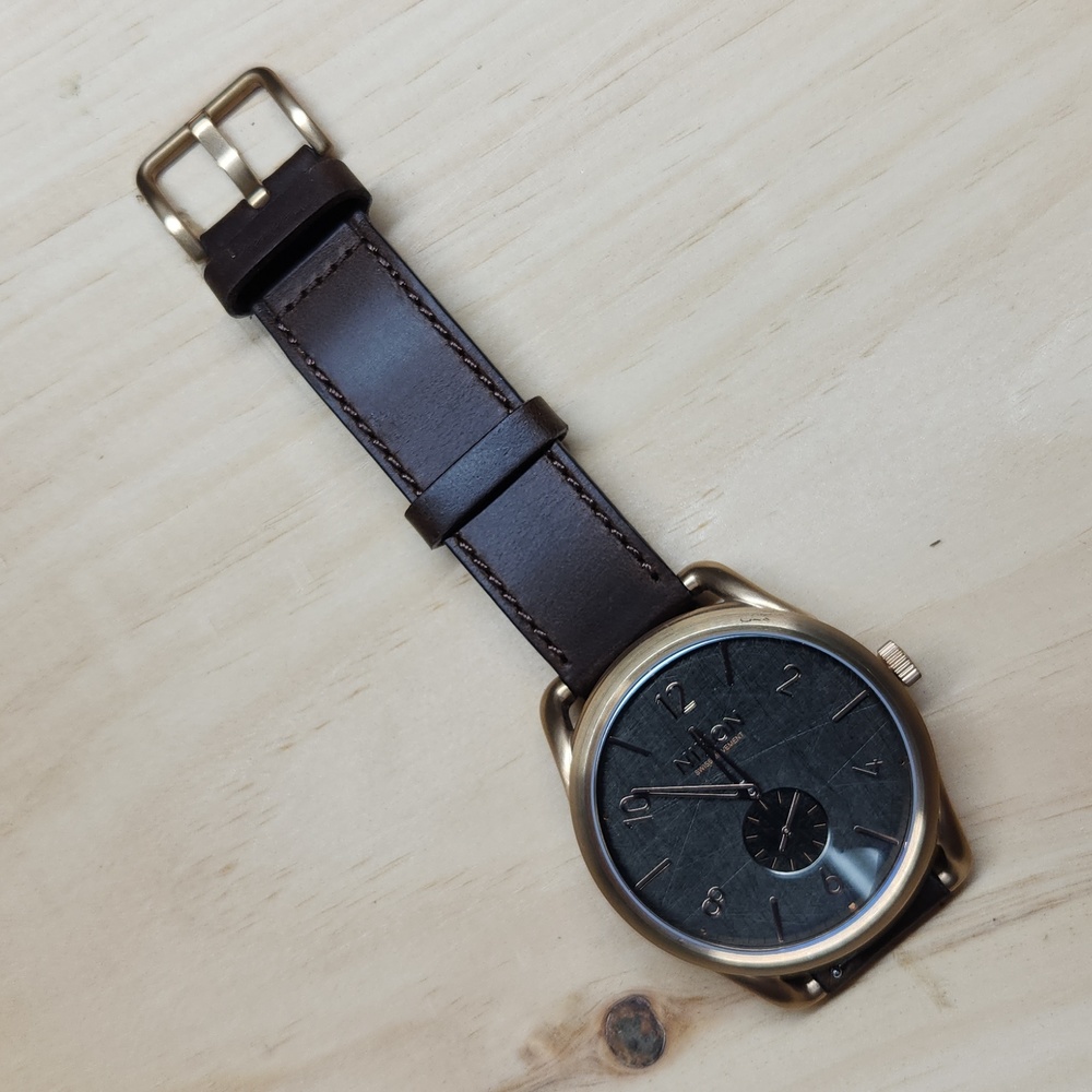 NIXON The C45